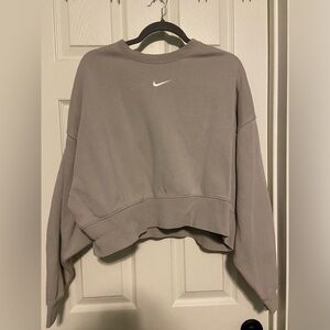 Cropped Nike Pullover